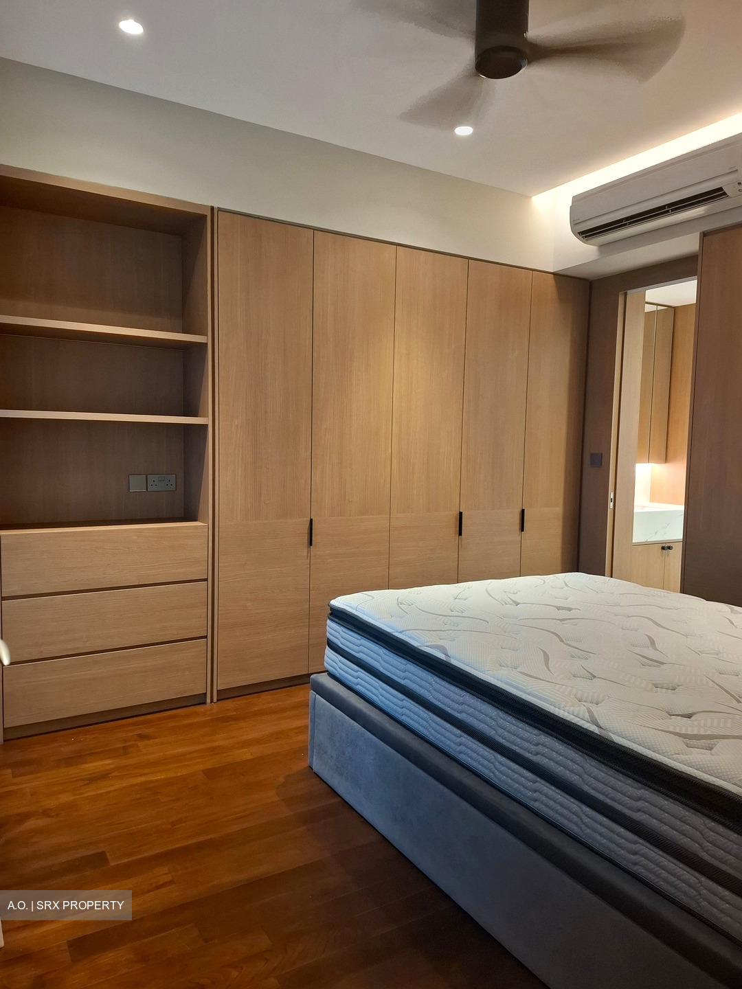 Newton 18 (D11), Apartment #450651831